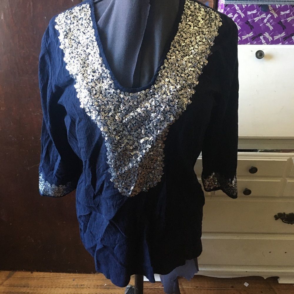 Sequin neckline Chico’s 1 shimmery cruise wear tunic